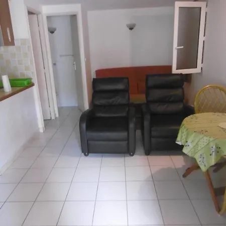 Holidayland 127 T2 Mezzanine 8 Couchages Climatise Avec Veranda Narbonne-Plage