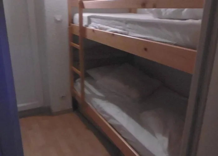 Holidayland 127 T2 Mezzanine 8 Couchages Climatise Avec Veranda 아파트